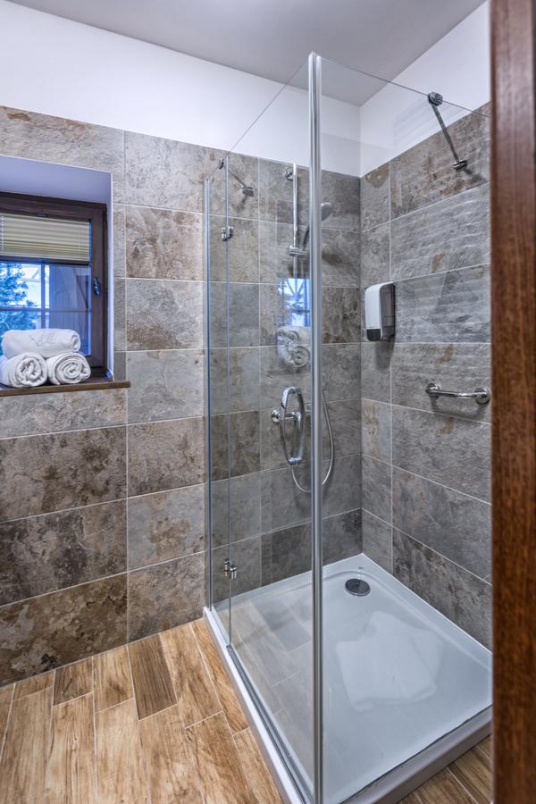Hotel & Spa **** Kasztel Униейов Екстериор снимка